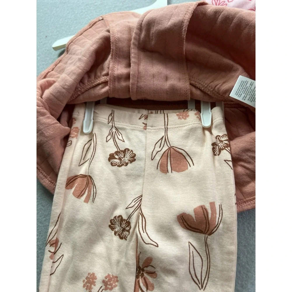 Carters / Cat & Jack 6 Months Baby Girl Lot Shirt/Pants Set & Sleeper Pink Peach